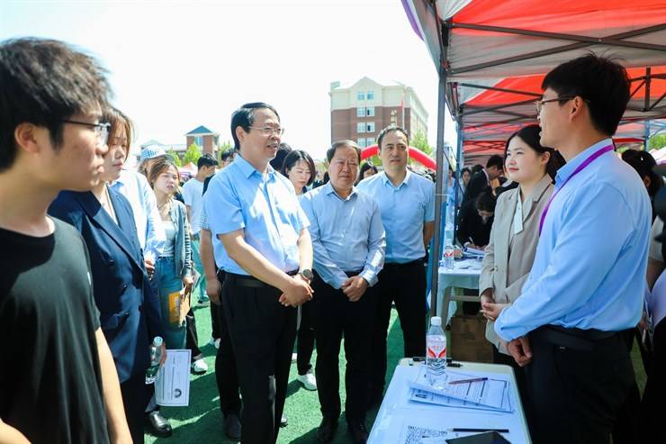 我校举办2025年春季校园双选会