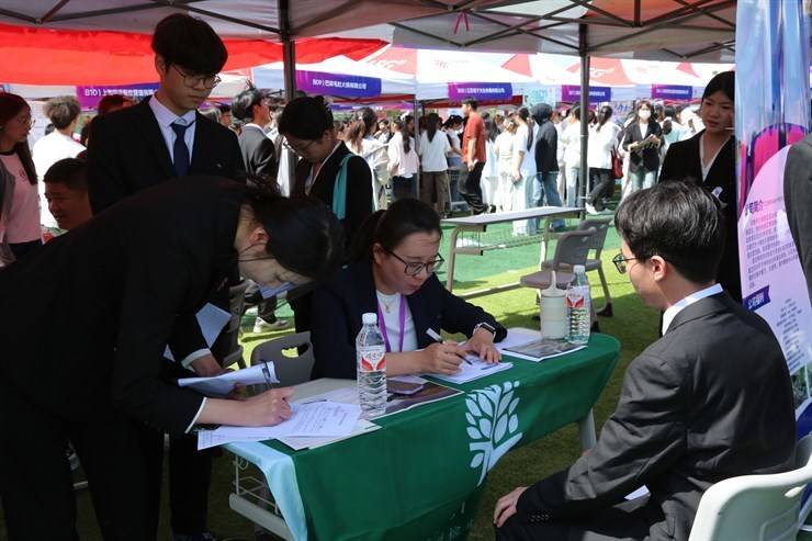 我校举办2025年春季校园双选会