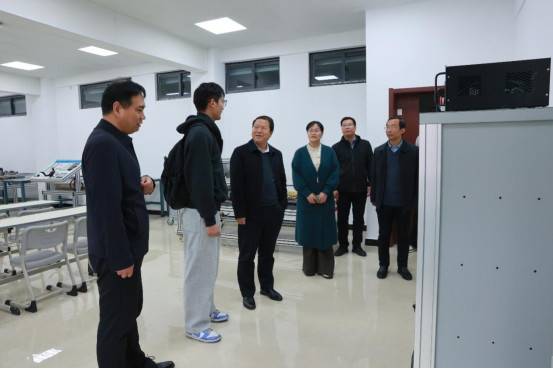 小米汽车科技有限公司到我校洽谈校企合作事宜